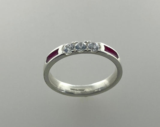 Castle set 3mm wide Tribute ring with 3 brilliant cut stones set and Diamond dust in resin