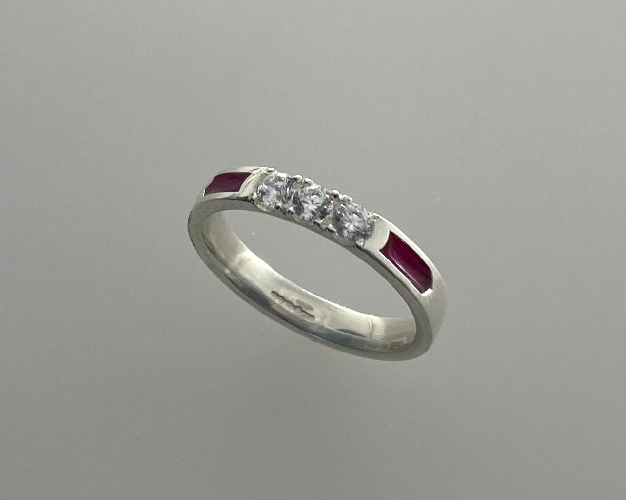 Castle set 3mm wide Tribute ring with 3 brilliant cut stones set and Diamond dust in resin