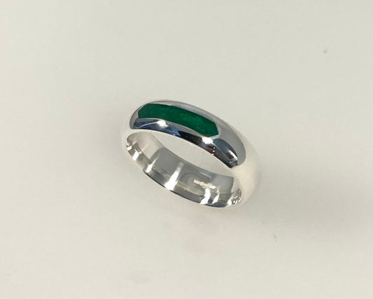 Heavy profile channel design 5mm wide D-shape ring with ashes in resin