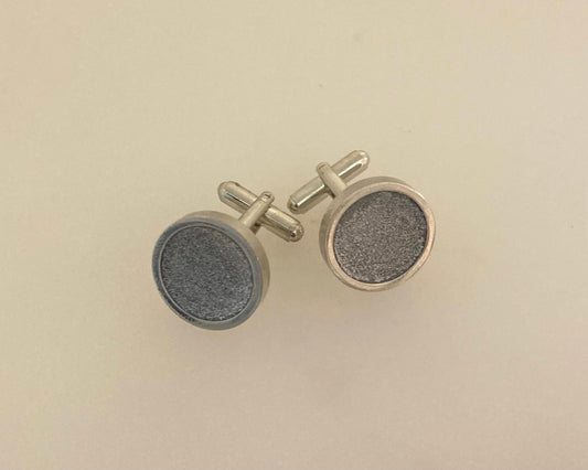 Rhodium (pt) round cufflinks with Ashes in resin