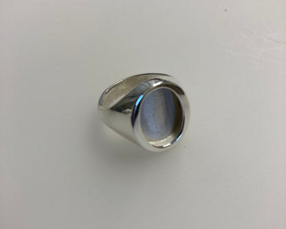 Heavy Stirling silver signet ring with ashes sealed under flat stone