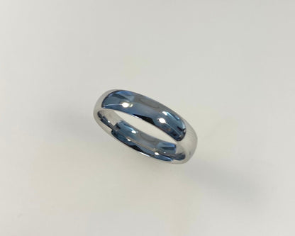 Wedding style 5mm wide D-shape plus court ring with ashes hidden inside shank