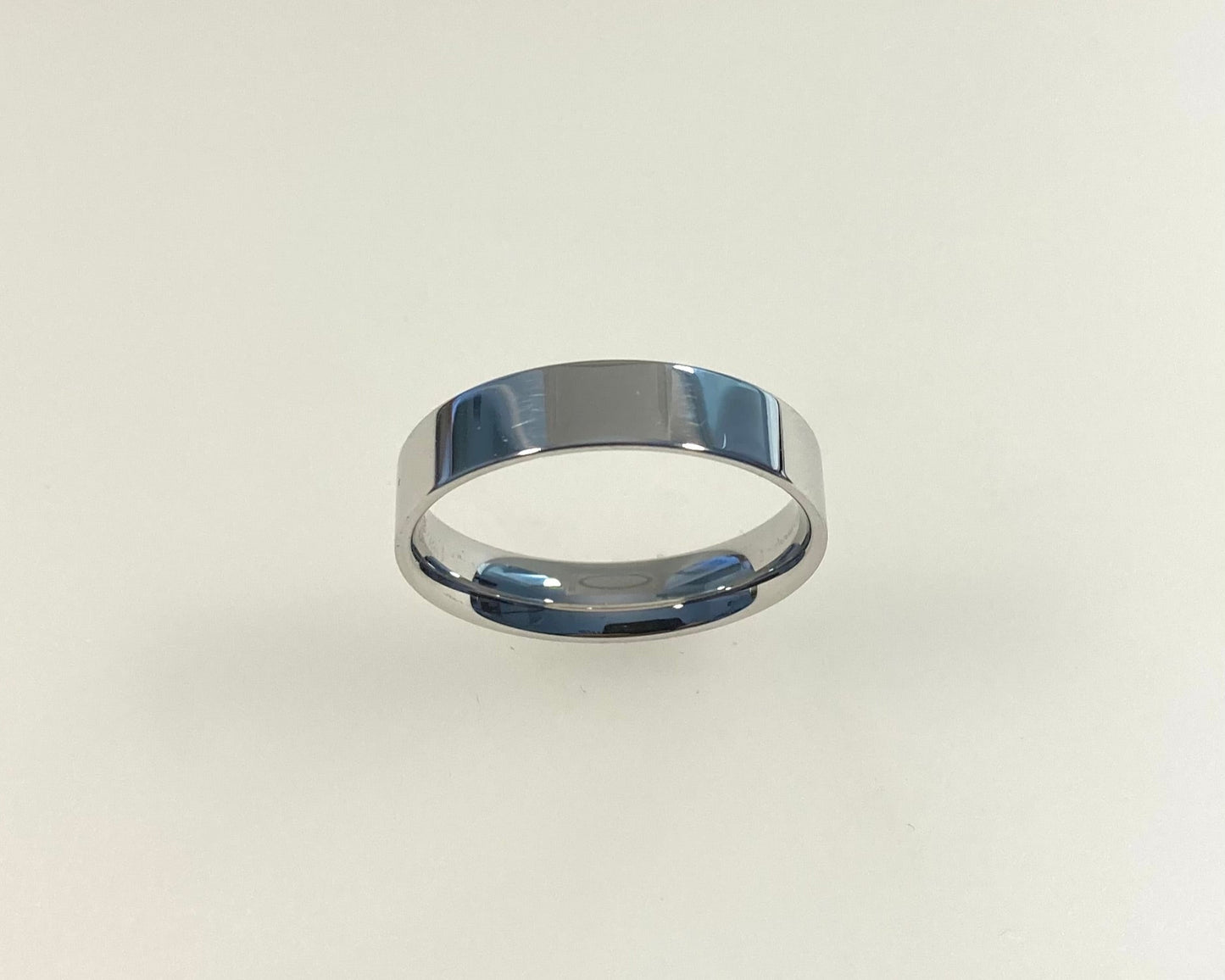 Wedding style 5mm wide flat profile with hidden ashes inside shank