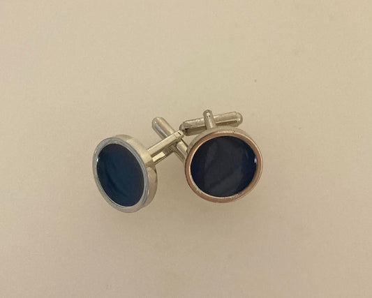 Rhodium (pt) round cufflinks with Ashes in resin